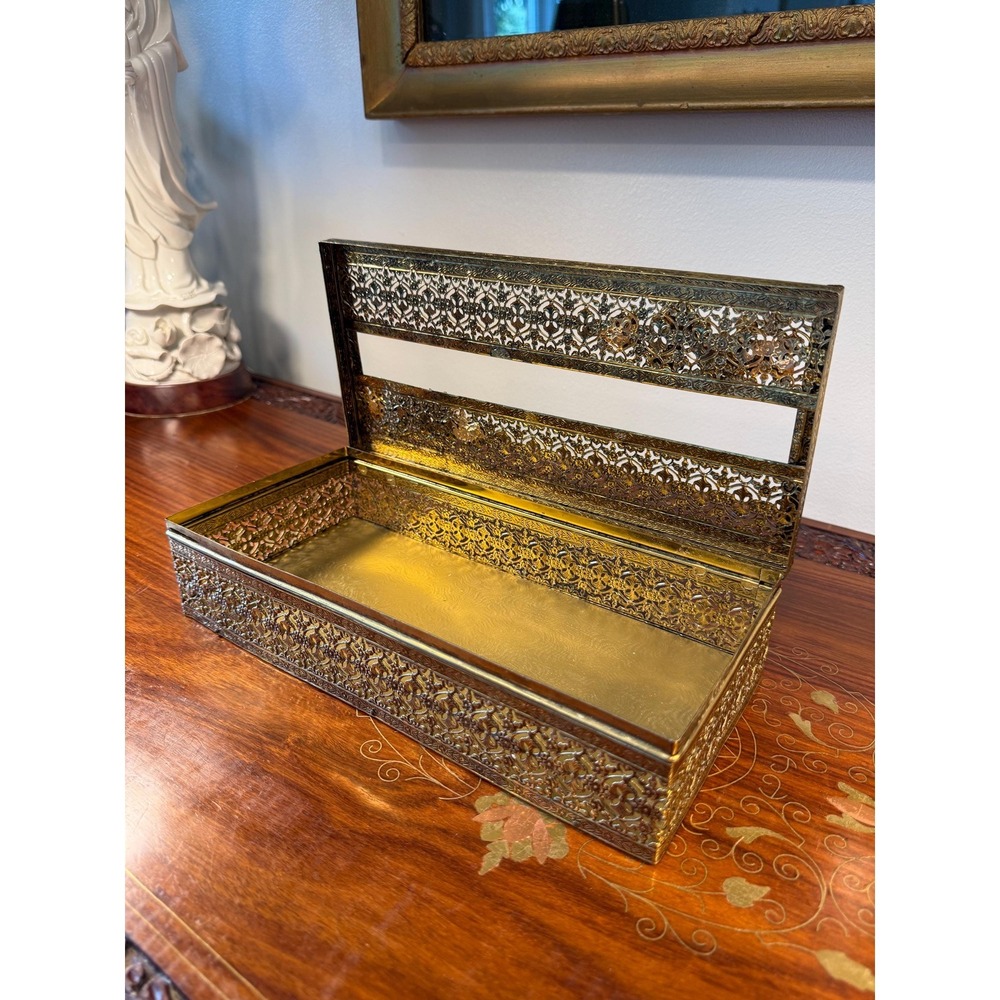 Vintage Filigree Tissue Box Cover with Roses - Picture 12 of 17